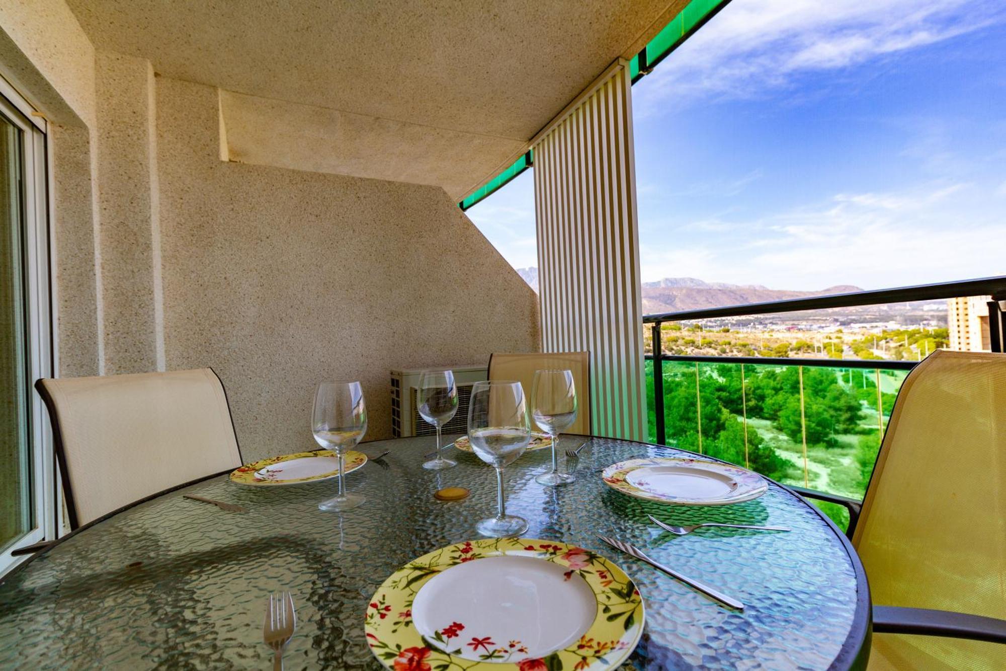 Apartment Vilapark With Pool, Free Parking, Terrace, Beach Benidorm Eksteriør billede