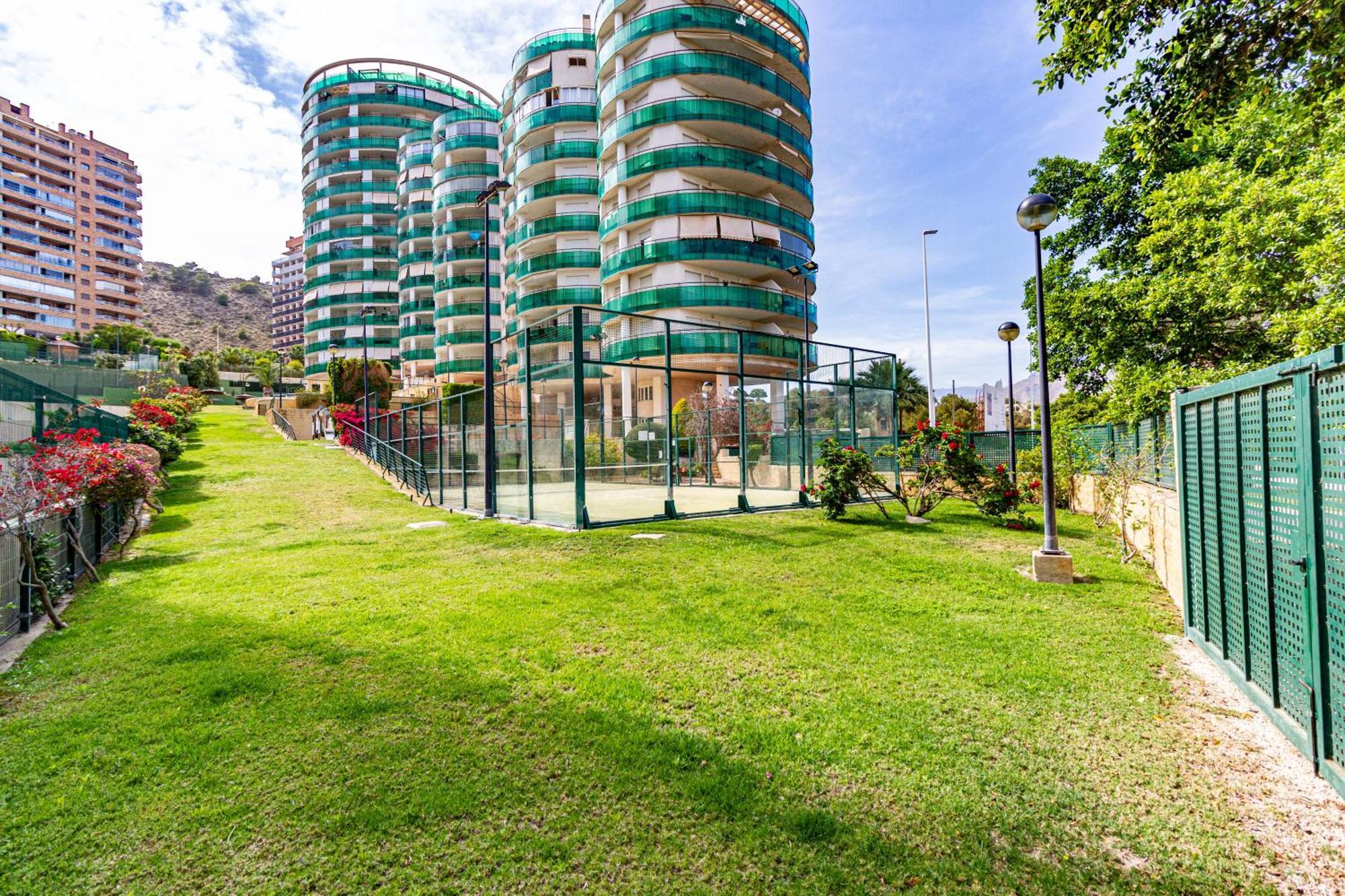Apartment Vilapark With Pool, Free Parking, Terrace, Beach Benidorm Eksteriør billede